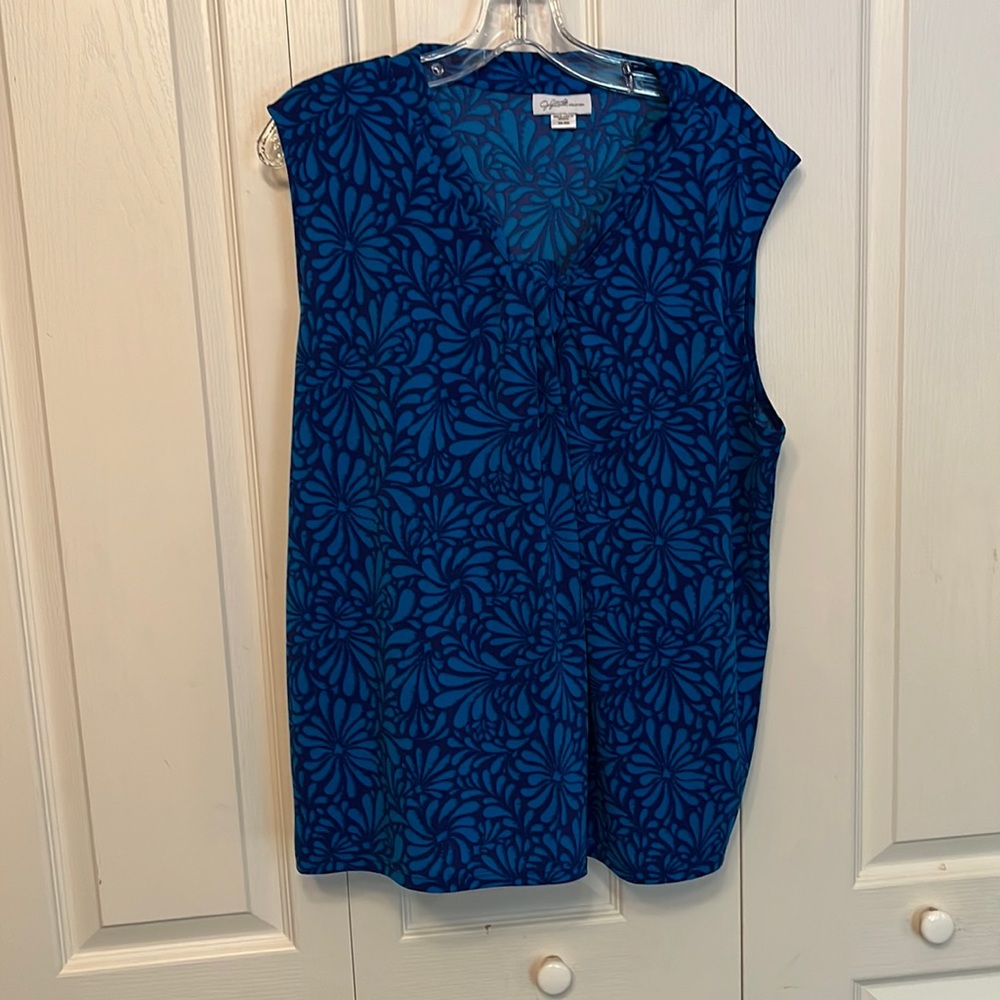 Jaclyn Smith Collection sleeveless blue print top
